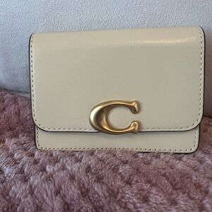 Coach Bandit Card Case with Gold 'C' Accent